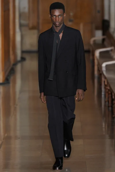 Look 27